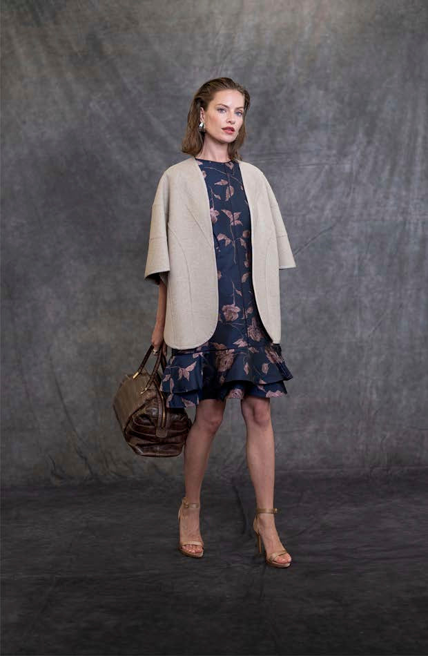 CHOCOLATE ALLIGATOR MIDI BUGATTI HANG BAG