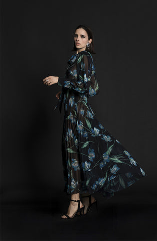 LONG SLEEVES V NECK METALLIC CHIFFON PLEATING GOWN