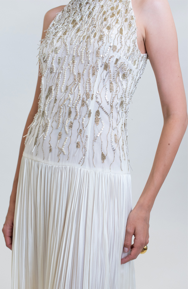 TURTLE NECK SILK SATIN HAND PLEATING EMBROIDERY GOWN