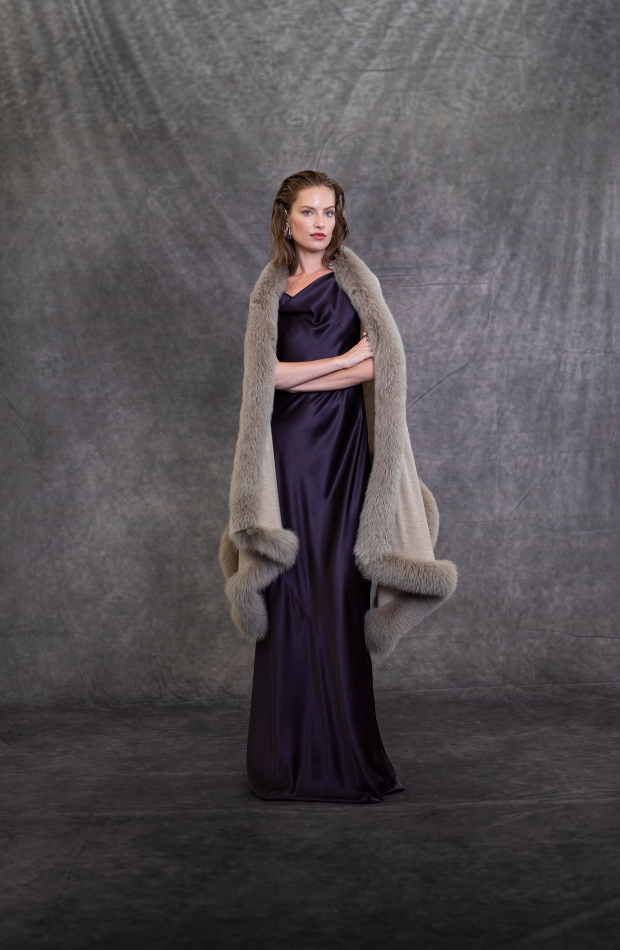 SILK CREPE SLEEVELESS FRONT DRAPING BIAS