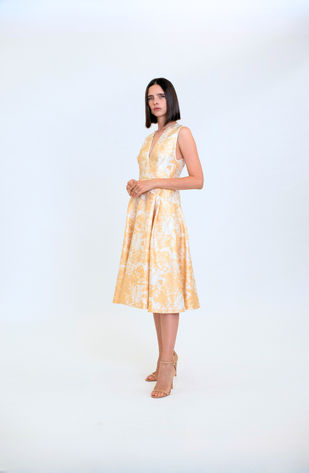 MULTI YELLOW ABSTRACT JACQARD V NECK SLEEVESLESS DAY DRESS
