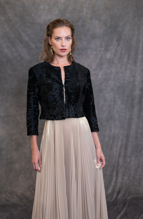 DYED BLACK BROADTAIL BOLERO