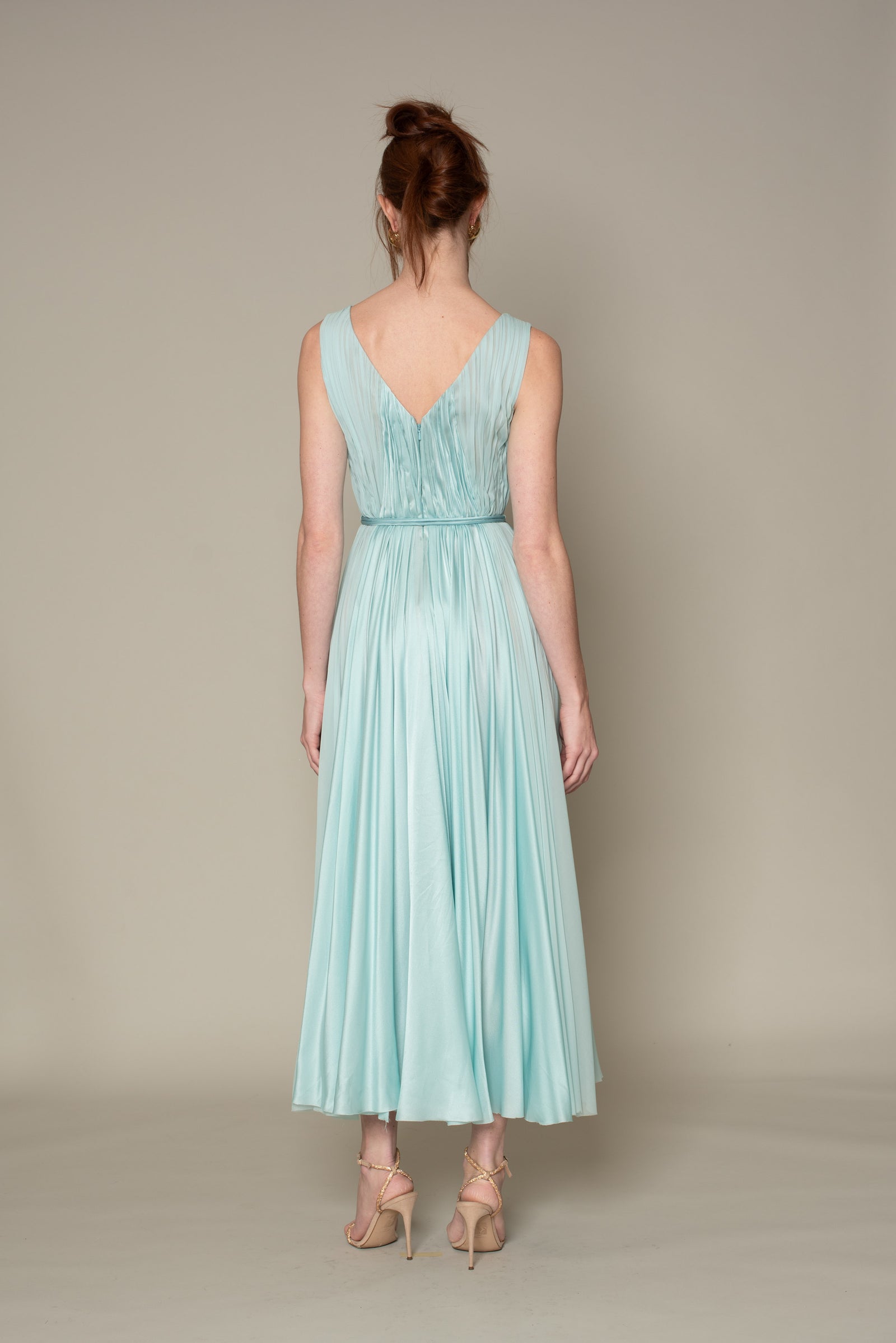 V NECK SLEEVELESS SILK SATIN CHIFFON HAND PLEATING COCKTAIL DRESS J. Mendel V NECK SLEEVELESS SILK SATIN CHIFFON HAND PLEATING COCKTAIL DRESS J. Mendel