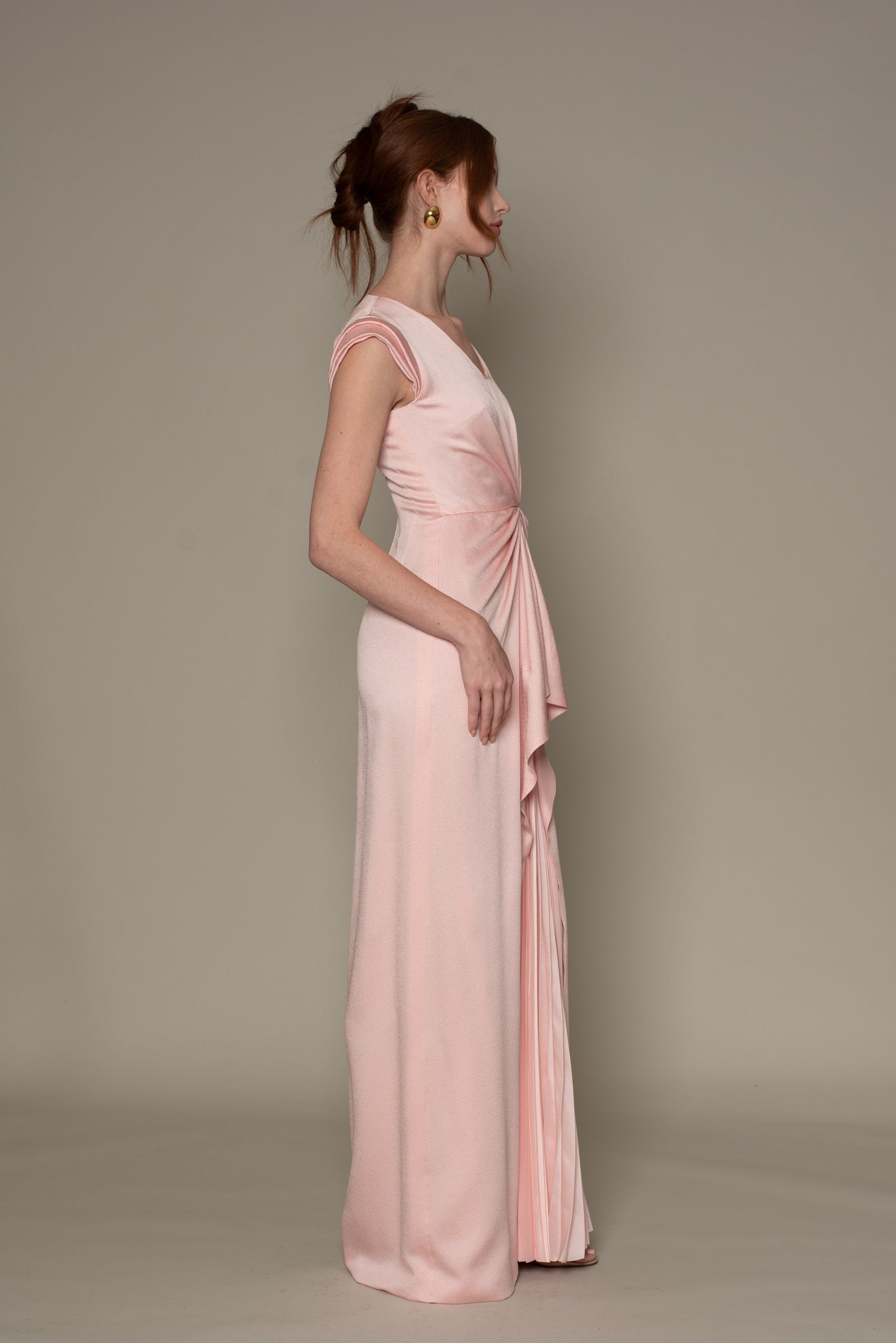 V NECK SLEEVELESS SILK CREPE FRONT DRAPING PLEATING GOWN