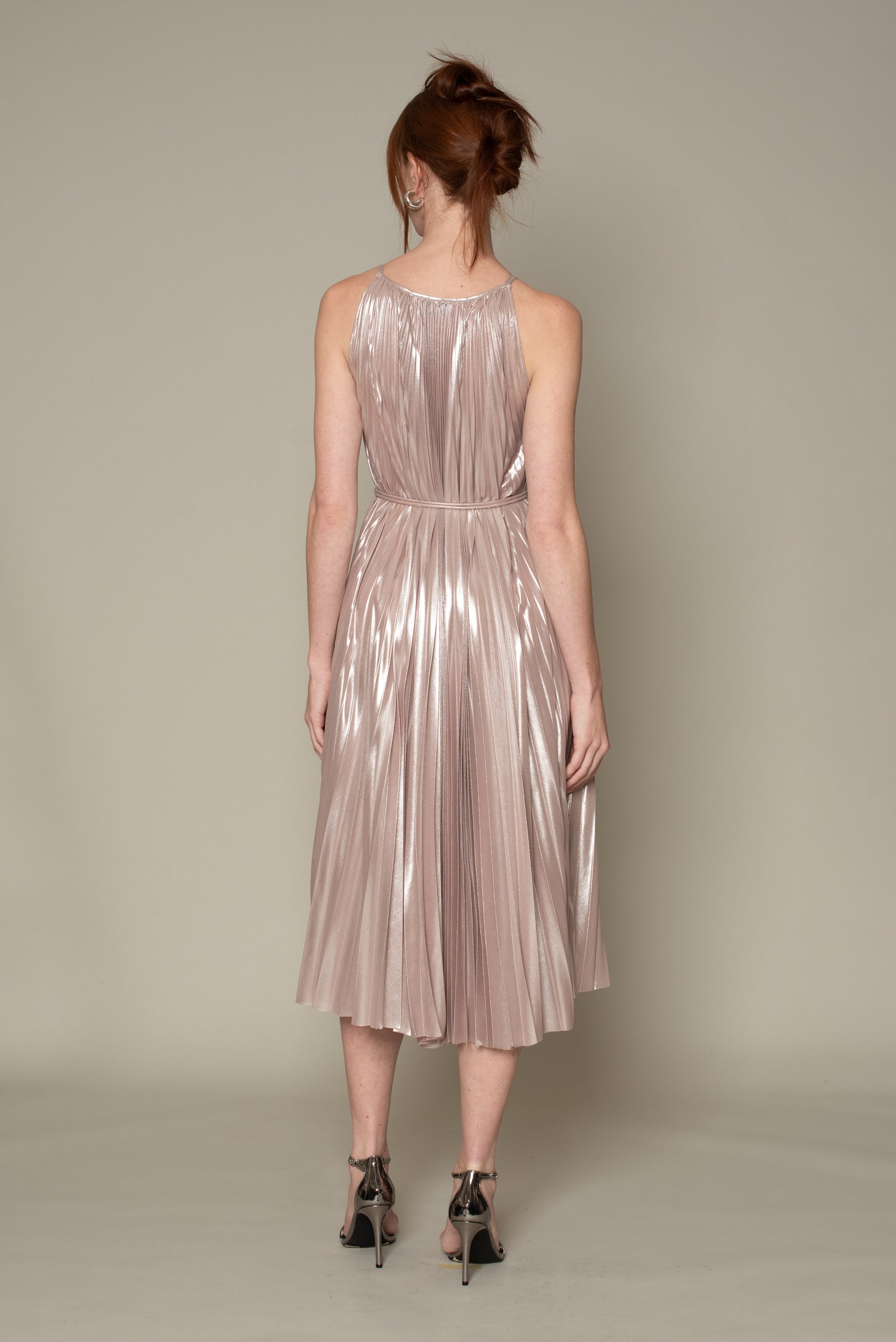 A-LINE SLEEVELESS LAME PLEATING DRESS