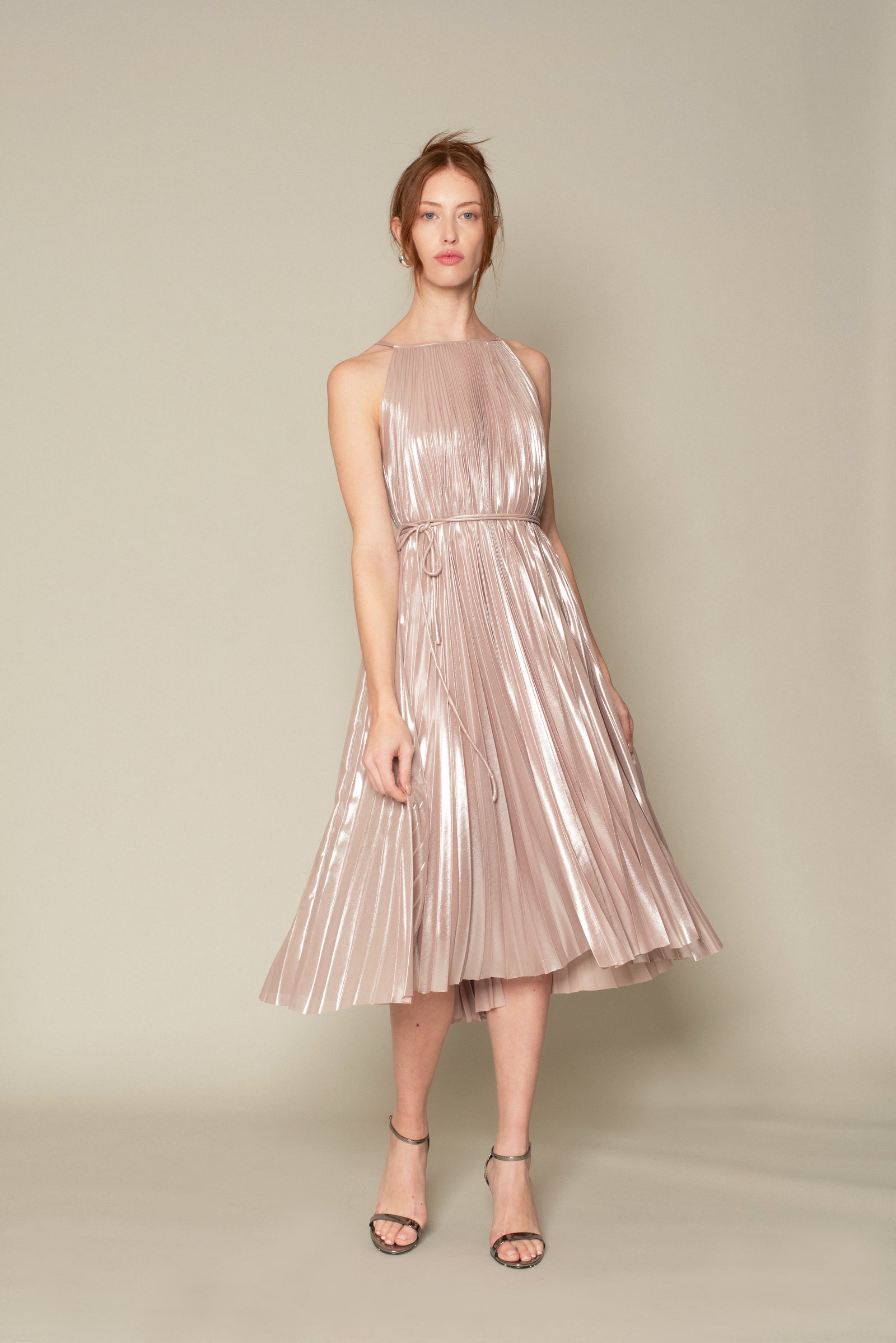 A-LINE SLEEVELESS LAME PLEATING DRESS